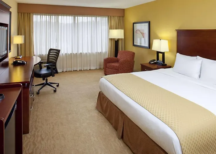 Doubletree By Hilton Fayetteville